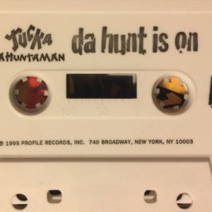 da-hunt-is-on-watch-your-back-600-373-2.jpg
