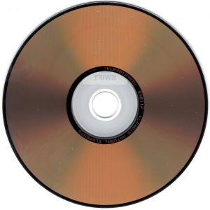 id-1999-10-year-anniversary-596-600-5.jpg