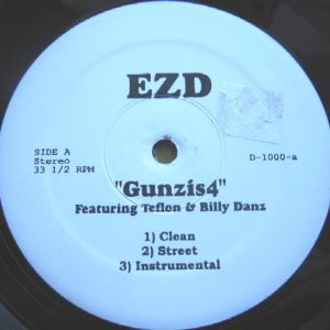 gunzis4-time-bomb-war-position-520-506-0.jpg